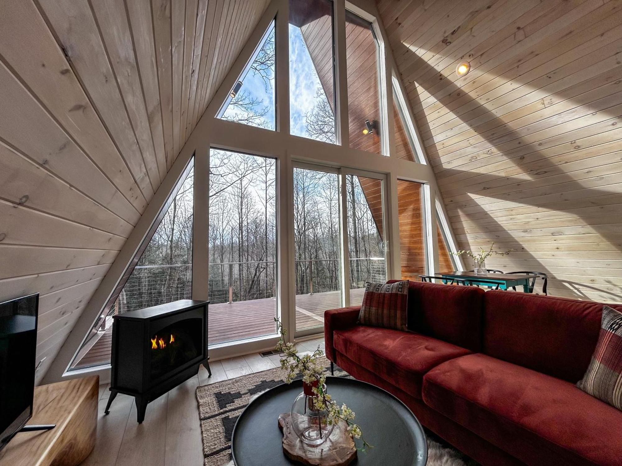 Fox Ridge-Black Alder Lodging لوغان المظهر الخارجي الصورة