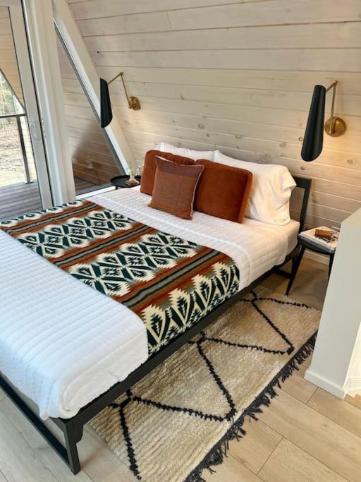 Fox Ridge-Black Alder Lodging لوغان المظهر الخارجي الصورة