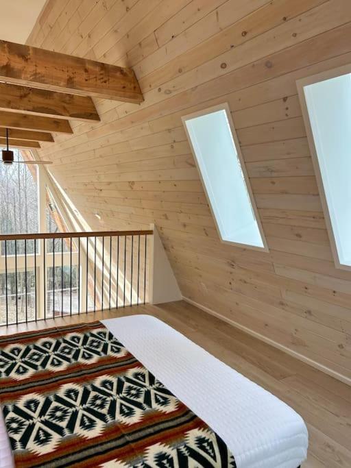 Fox Ridge-Black Alder Lodging لوغان المظهر الخارجي الصورة
