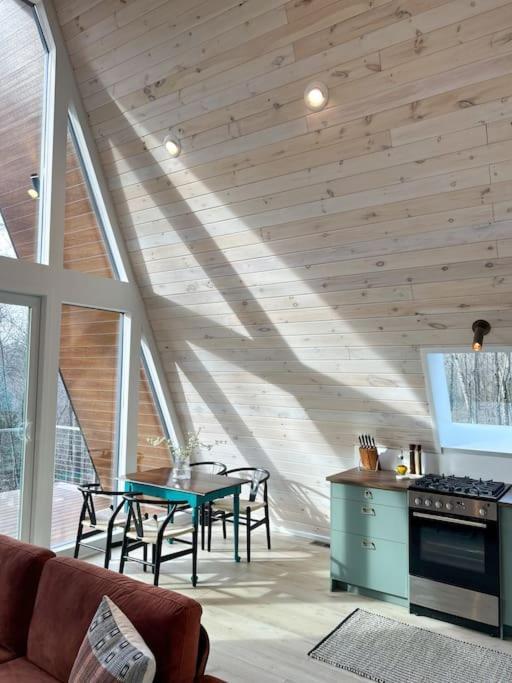 Fox Ridge-Black Alder Lodging لوغان المظهر الخارجي الصورة